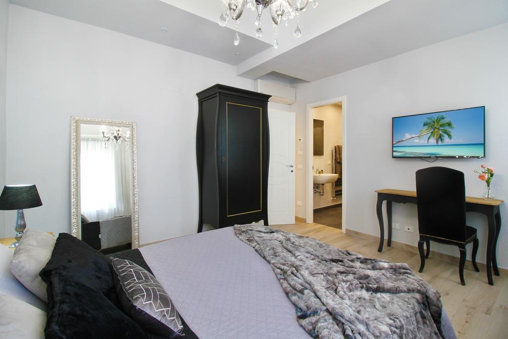 Lucca In Chic - No Ztl - Free Parking - Old City At 10Min By Walk المظهر الخارجي الصورة